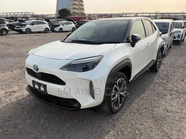 Toyota Yaris Cross Z Pearl/Black 2Tone 2021