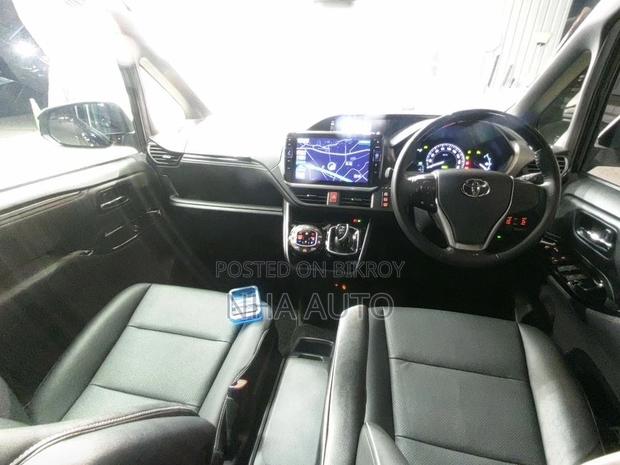 Toyota Esquire GI HYBRID 2021