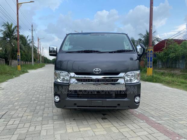 Toyota Hiace Super GL Push Start 2021