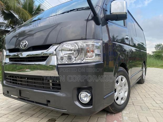 Toyota Hiace Super GL Push Start 2021