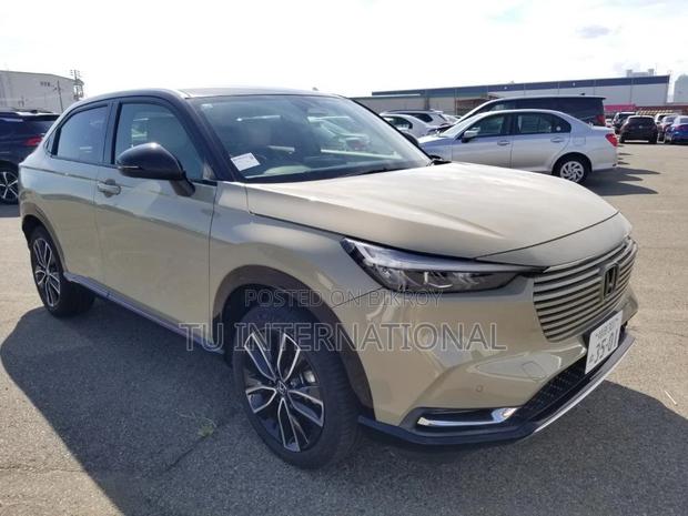 Honda Vezel (e:HEV) play 2021