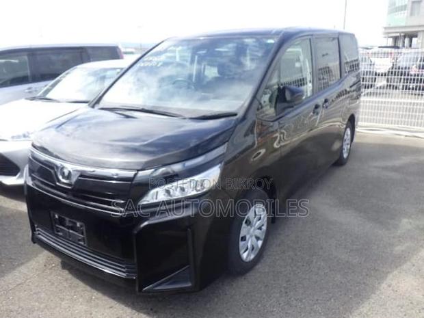 Toyota Voxy ZS non hybrid 2020