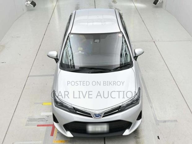 Toyota Axio HYBRID EX 2021