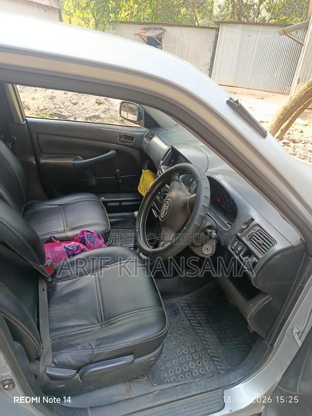 Toyota Probox . 2002