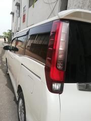 Toyota Noah X hybrid 2014 for sale