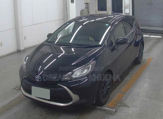 Toyota Aqua G 360 cam black 2021