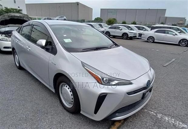 Toyota Prius S PACKAGE 2020