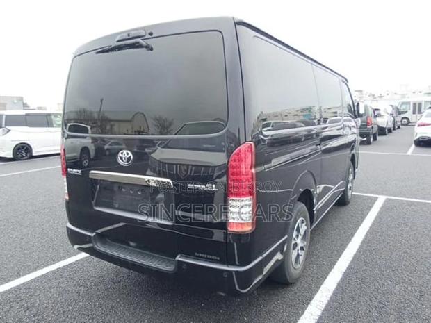 Toyota Hiace SUPER GL DARK PRIME 2021