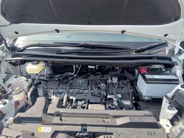 Toyota Noah SZ Hybrid Pearl 2023