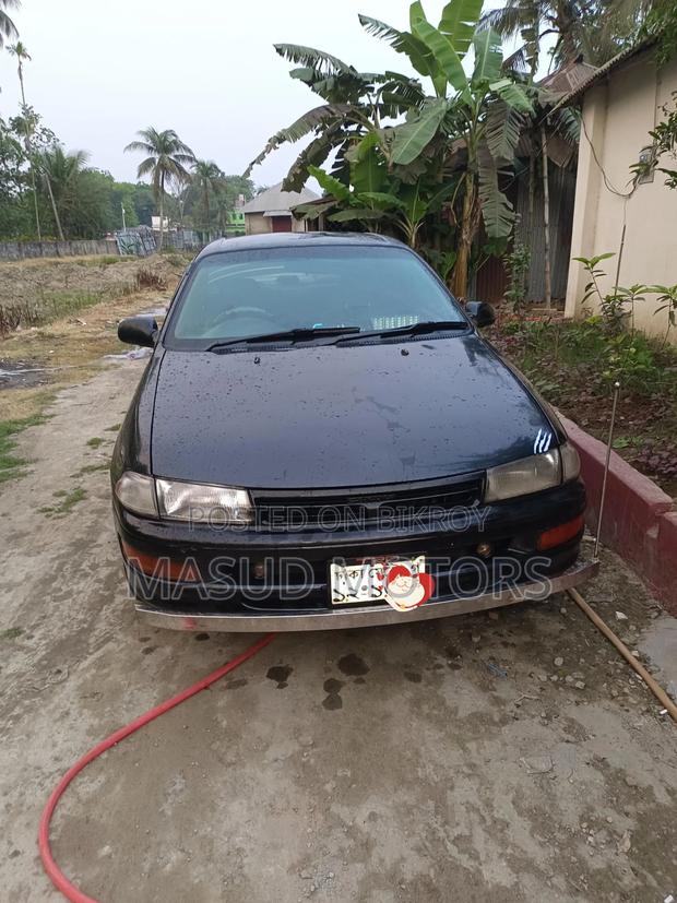 Toyota Carina . 1997