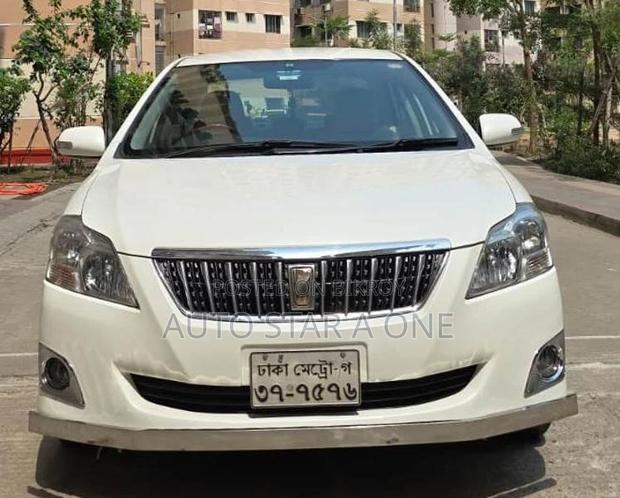 Toyota Premio F Octane Drive 2011