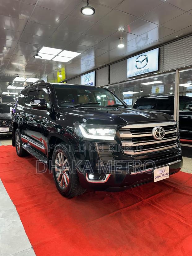 Toyota Land Cruiser V8 2011