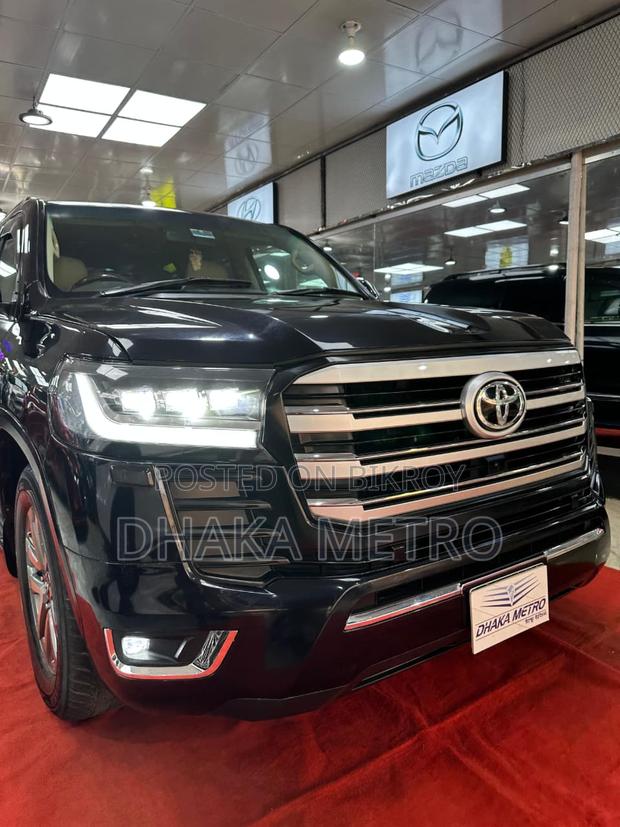 Toyota Land Cruiser V8 2011