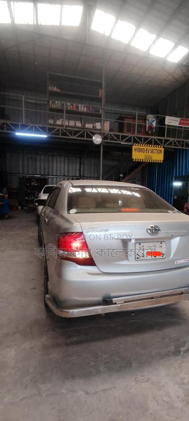 Toyota Axio silver 2008