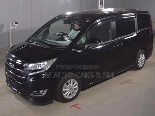 Toyota Noah Hybrid G Black 2021
