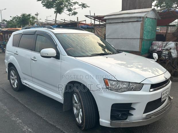 Mitsubishi Outlander 2010