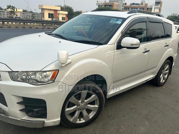 Mitsubishi Outlander 2010