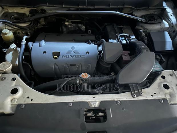 Mitsubishi Outlander 2010