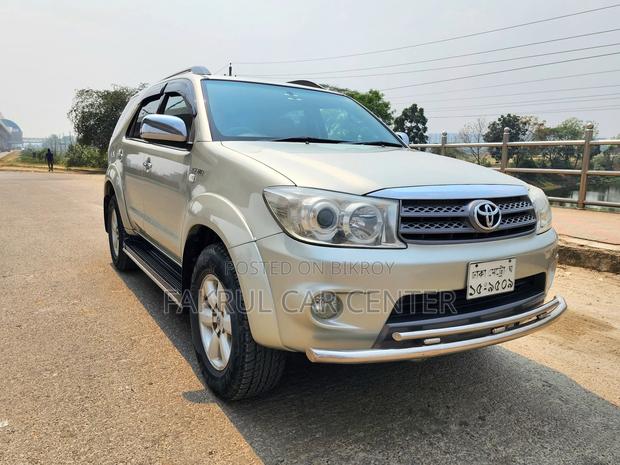Toyota Fortuner 2.7 RWD 2012 Beige