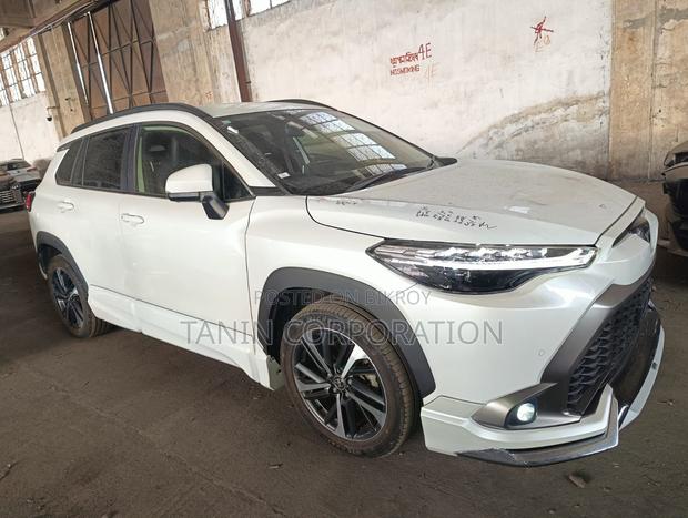 Toyota Corolla Cross Hybrid-Z-Leather. 2021