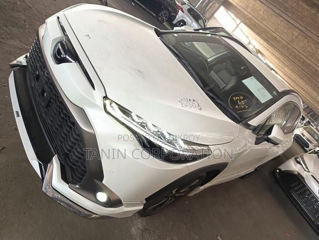 Toyota Corolla Cross Hybrid-Z-Leather. 2021