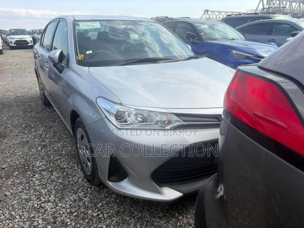 Toyota Axio EX HYBRID 2022
