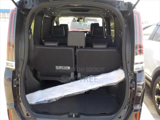Toyota Esquire Gi Pack. 2020