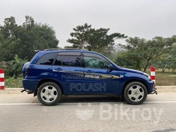 Toyota RAV4 With sunroof 2003