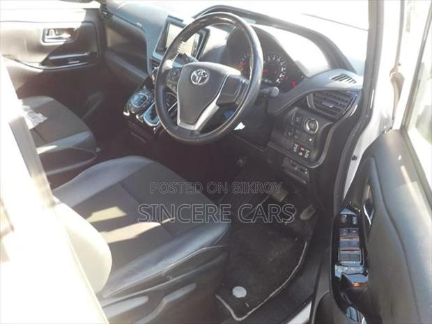 Toyota Noah SI WXB NON-HYBRID 2021