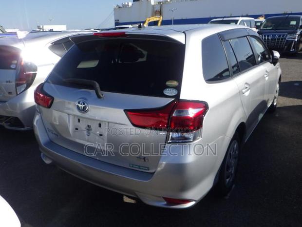 Toyota Fielder Ex 2021