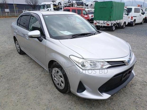 Toyota Axio EX HYBRID 2021 Silver