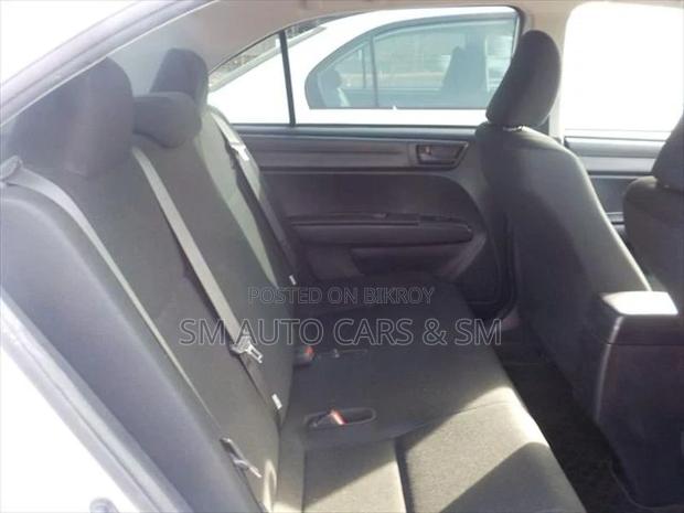 Toyota Axio Hybrid EX White 2021