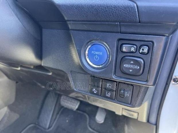 Toyota Fielder EX HYBRID 2021
