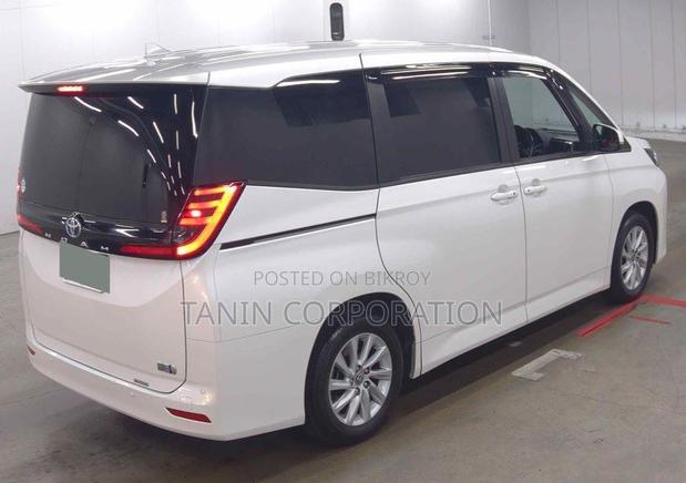 Toyota Noah Hybrid G 2 Door PW 2022