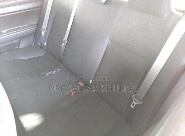 Toyota Axio Ex Hybrid white 2021