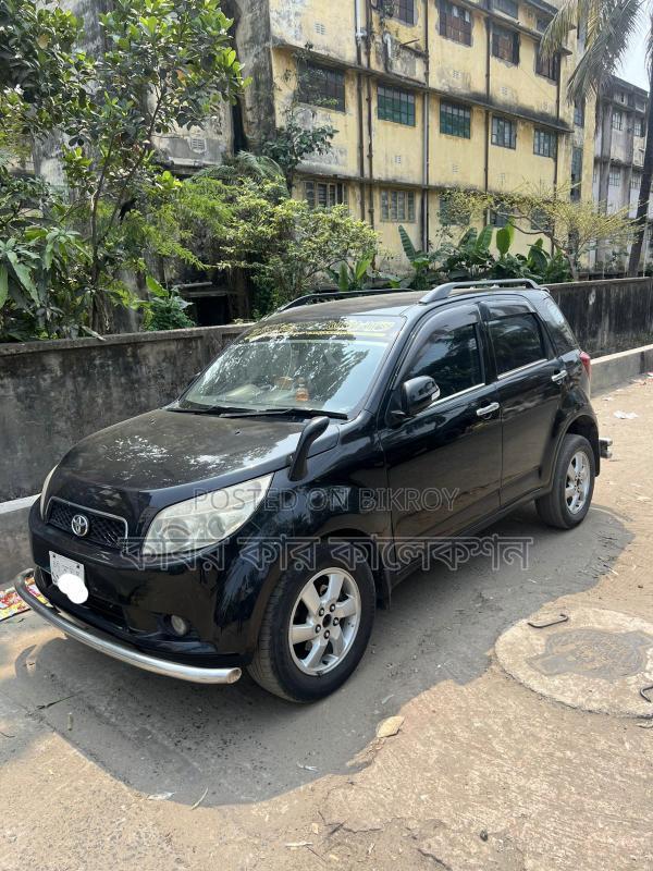 Toyota Rush black 2006