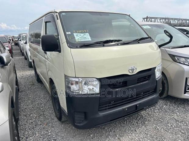 Toyota Hiace DX NEW SHAPE 2020