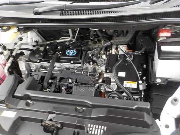 Toyota Voxy Hybrid SZ Pearl New 2022