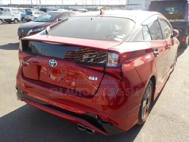 Toyota Prius S Touring Selection 2021