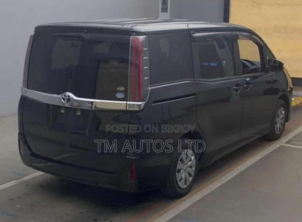 Toyota Noah X PKG 2020 BLACK