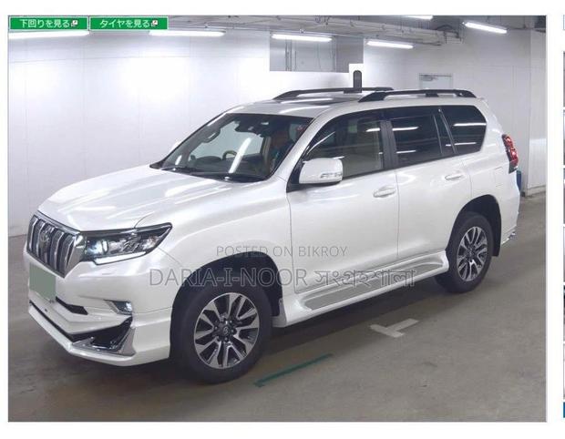 Toyota Prado . 2021