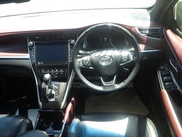 Toyota Harrier PROGRESS METAL AERO 2020