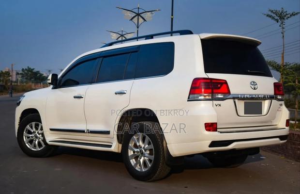 Toyota Land Cruiser V8 VX LIMITED 2017