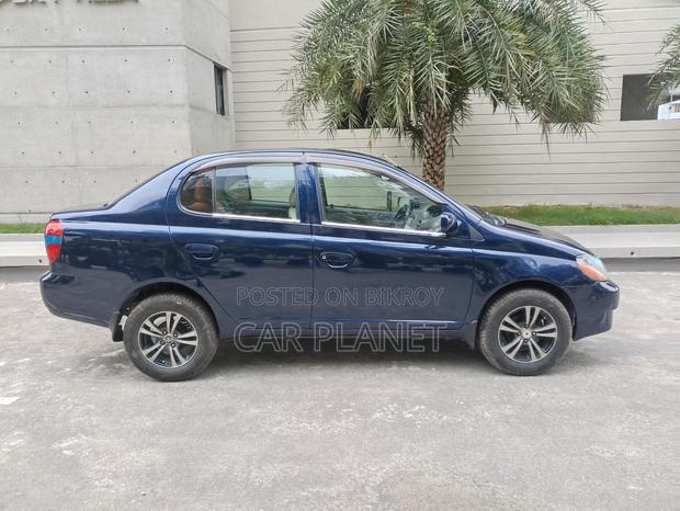 Toyota Platz SUPER FRESH 2000