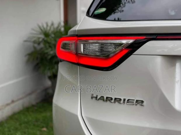 Toyota Harrier PROGRESS METAL ADV 2019