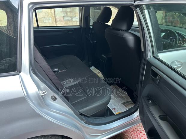 Toyota Fielder EX PKG SILVER / 2020