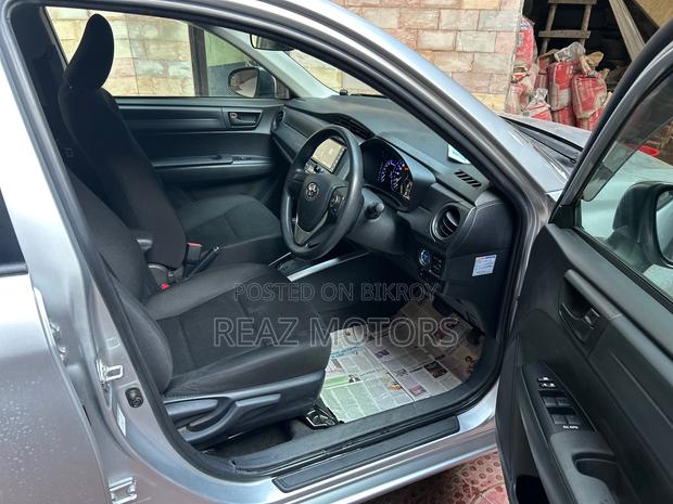 Toyota Fielder EX PKG SILVER / 2020