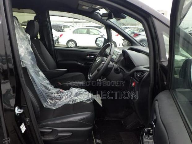Toyota Noah SI WXB 3 HYBRID 2021