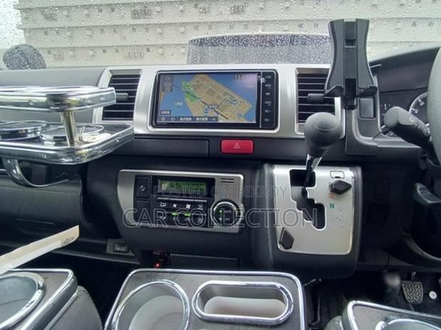 Toyota Hiace Super gl dark prime 2022