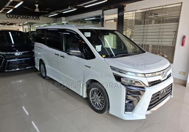 Toyota Voxy ZS KIRAMIKI 2 2020